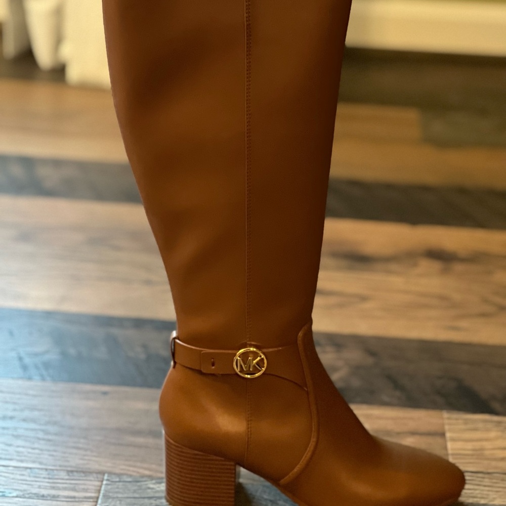 Brand new in box Michael Kors Carmen Boot